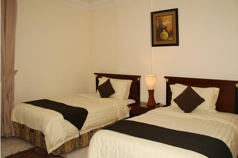 Royal Crown Suites Sharjah Phòng bức ảnh