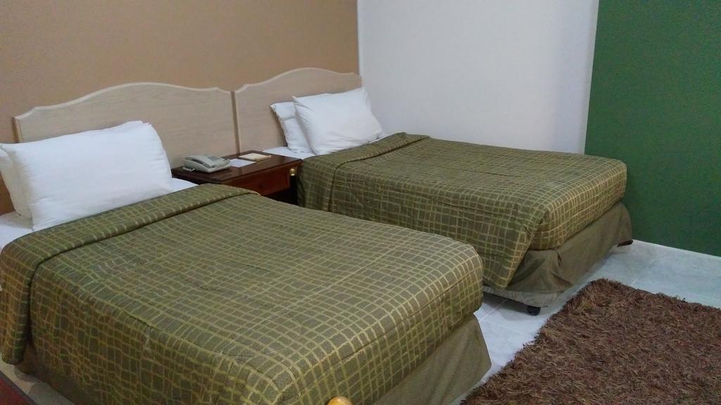 Royal Crown Suites Sharjah Ngoại thất bức ảnh