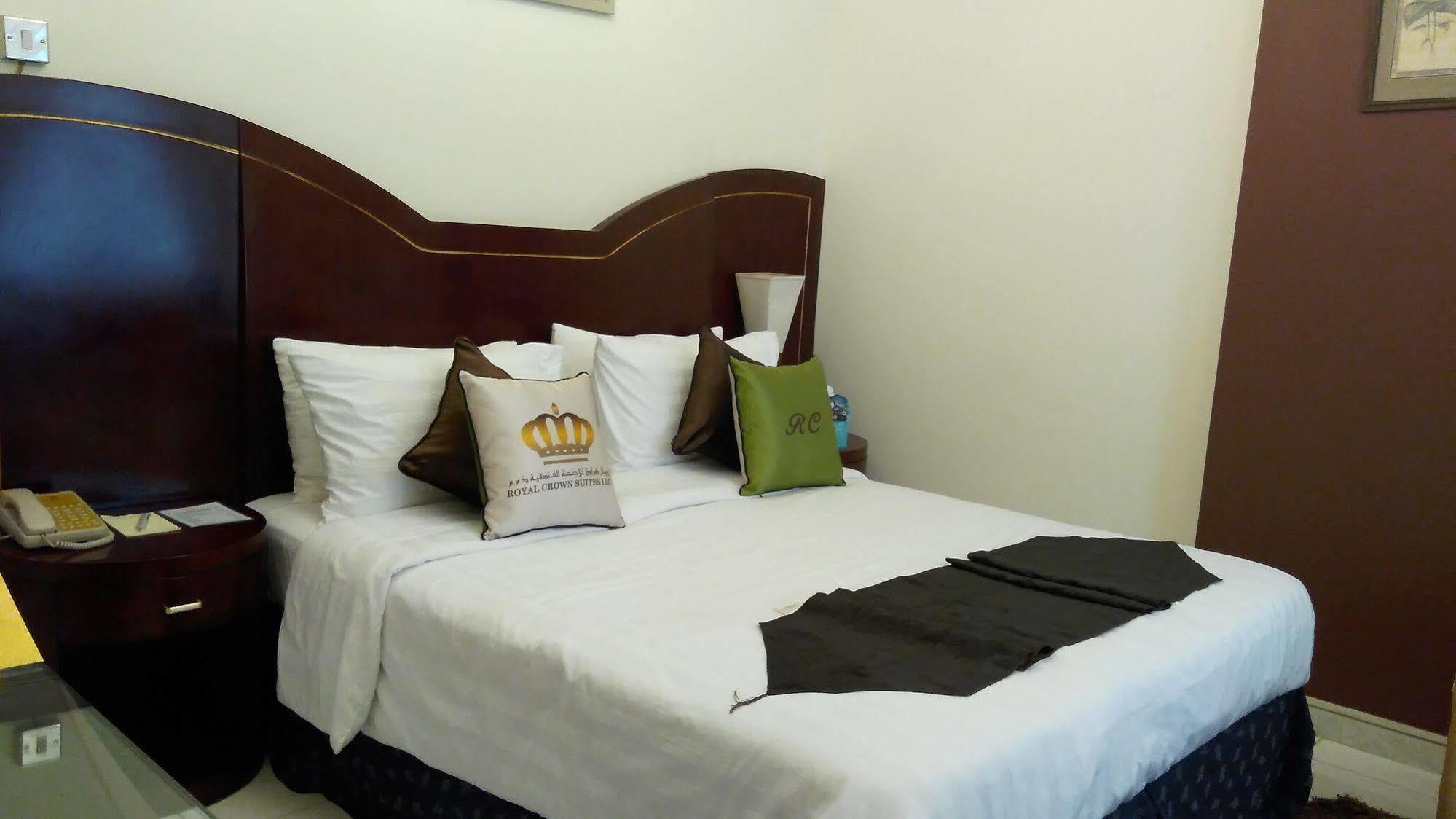 Royal Crown Suites Sharjah Ngoại thất bức ảnh
